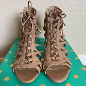 Nine West 6.5 Nude sandals